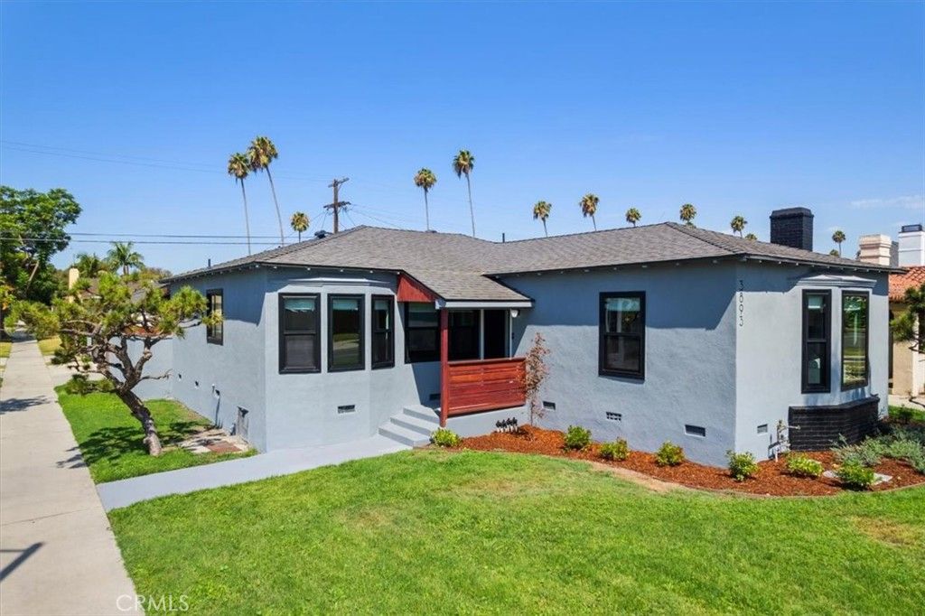 Image 1 of property listing at 3893 Cherrywood, Los Angeles, CA 90008