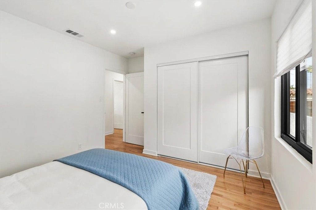 Image 23 of property listing at 3893 Cherrywood, Los Angeles, CA 90008