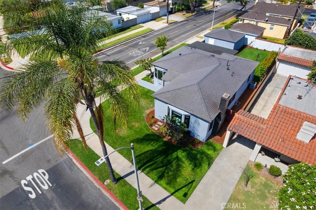 Image 35 of property listing at 3893 Cherrywood, Los Angeles, CA 90008