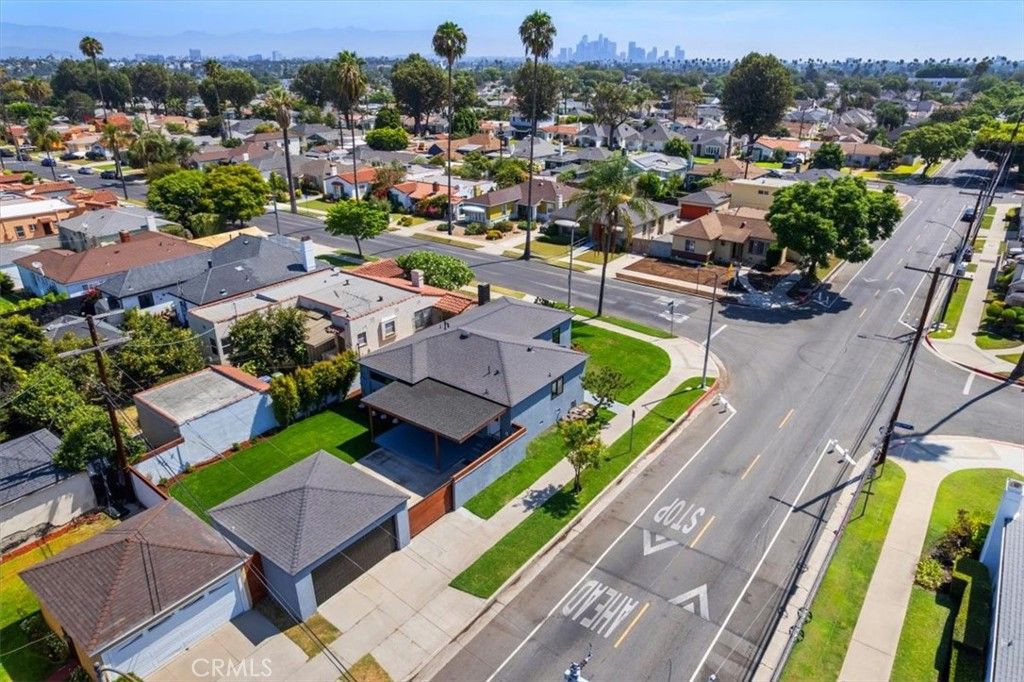 Image 41 of property listing at 3893 Cherrywood, Los Angeles, CA 90008