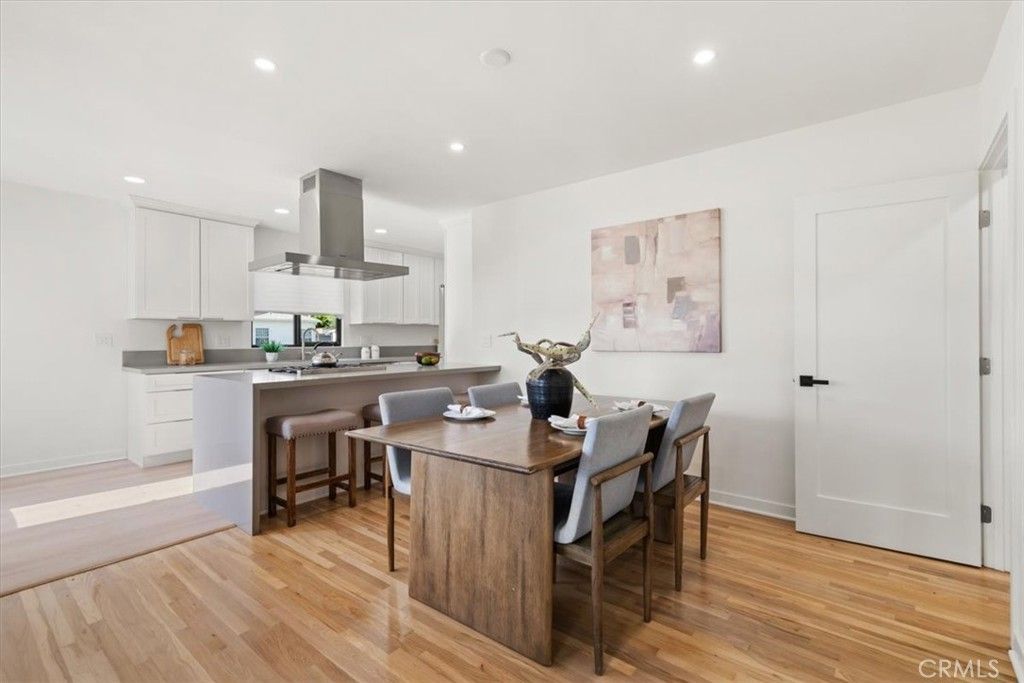Image 8 of property listing at 3893 Cherrywood, Los Angeles, CA 90008
