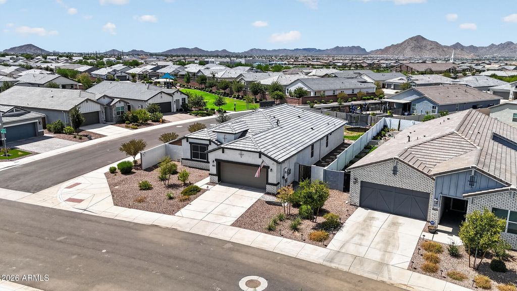 37008 N HINTERWALD Way, San Tan Valley, AZ 85143 — photo 3