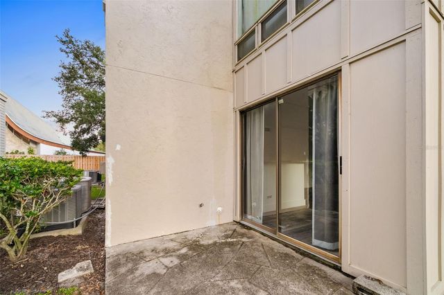 2224 BAHIA VISTA STREET E1, Sarasota, FL 34239