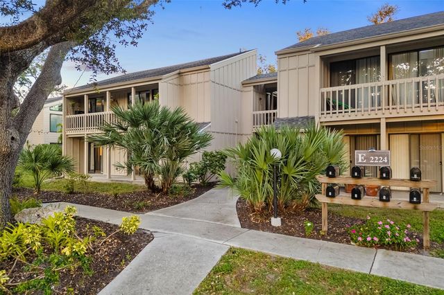 2224 BAHIA VISTA STREET E1, Sarasota, FL 34239