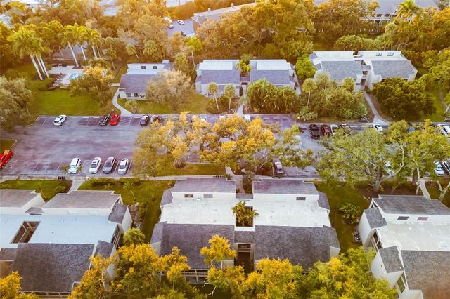 2224 BAHIA VISTA STREET E1, Sarasota, FL 34239