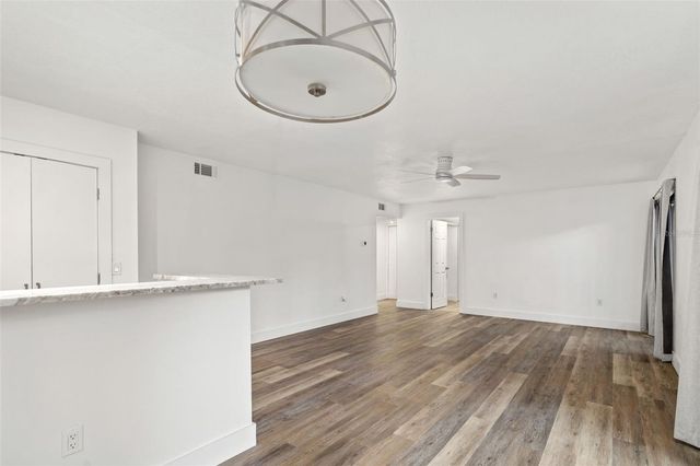 2224 BAHIA VISTA STREET E1, Sarasota, FL 34239