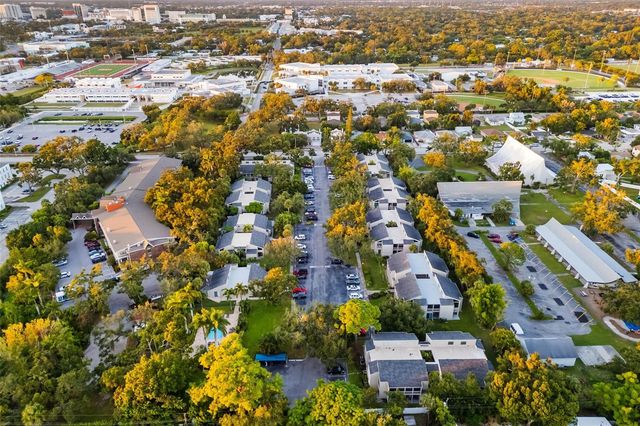 2224 BAHIA VISTA STREET E1, Sarasota, FL 34239