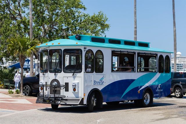 2224 BAHIA VISTA STREET E1, Sarasota, FL 34239