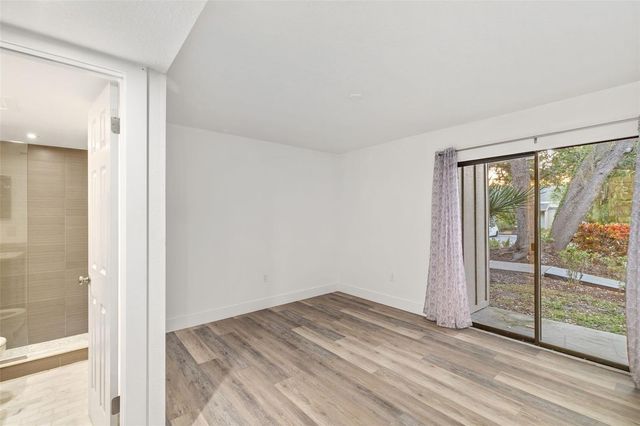 2224 BAHIA VISTA STREET E1, Sarasota, FL 34239