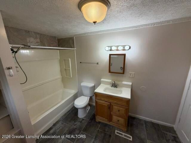 2114 Reo Road, Lansing, MI 48910