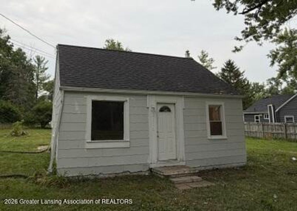 2114 Reo Road, Lansing, MI 48910
