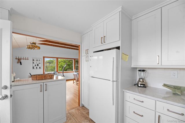58 Gale Avenue, Seaview, NY 11770
