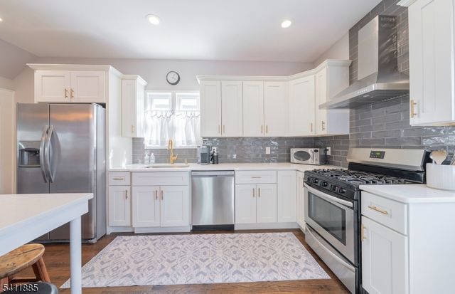9 Fernwood Road, Maplewood Twp., NJ 07040