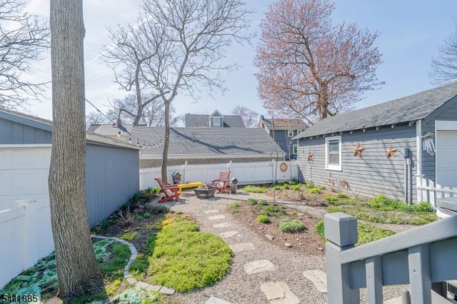 9 Fernwood Road, Maplewood Twp., NJ 07040