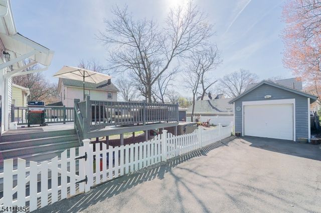 9 Fernwood Road, Maplewood Twp., NJ 07040