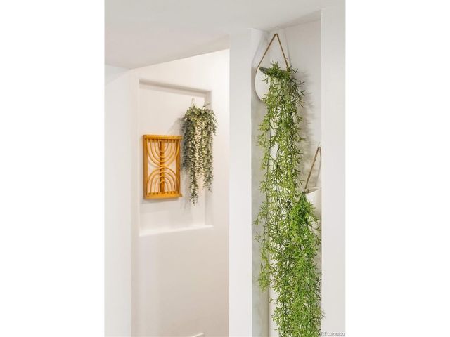 2250 N Monaco Pkwy, Denver, CO 80207