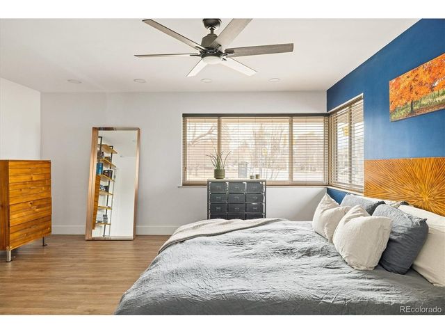 2250 N Monaco Pkwy, Denver, CO 80207