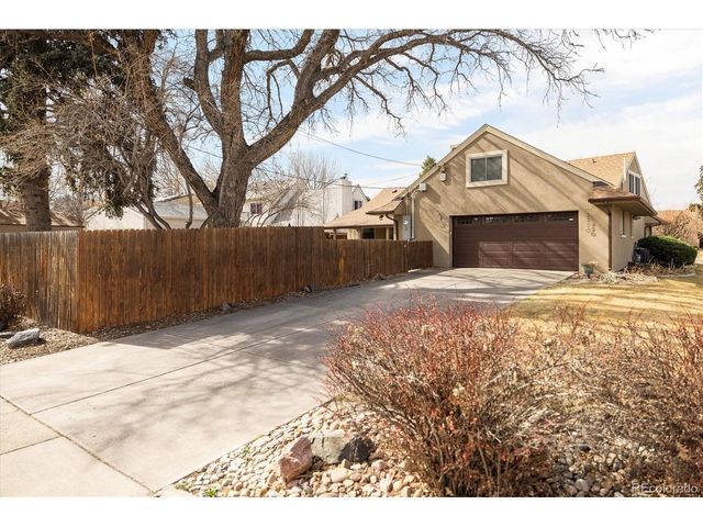 2250 N Monaco Pkwy, Denver, CO 80207