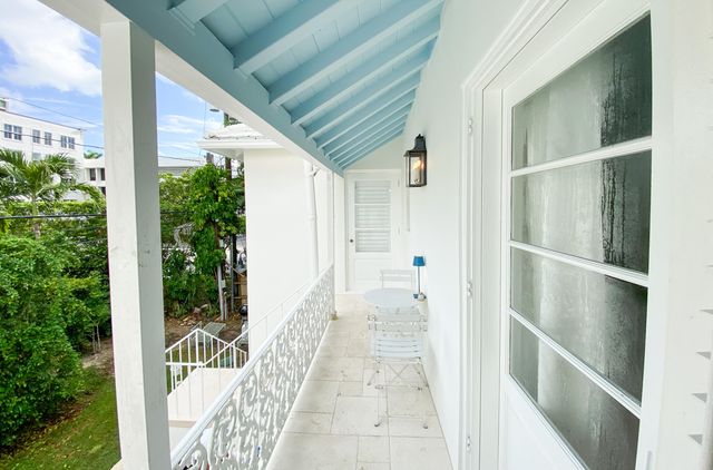 311 Cocoanut Row 2010, Palm Beach, FL 33480