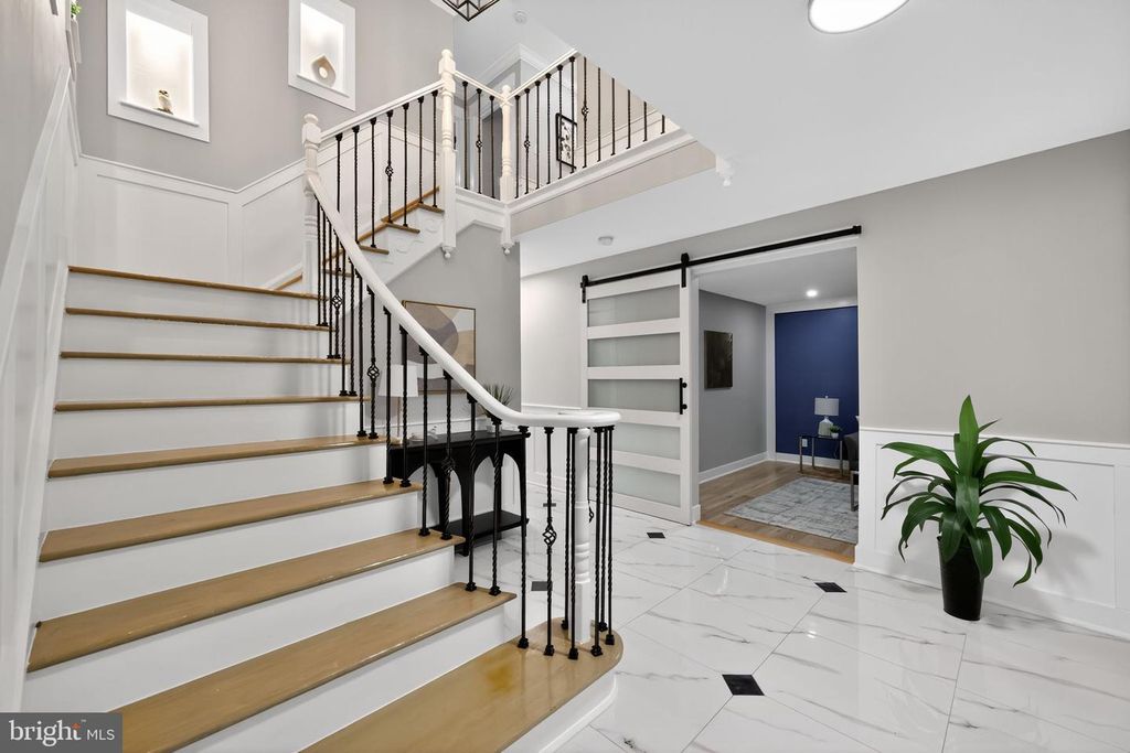 4 DOWNING LN, Voorhees, NJ 08043