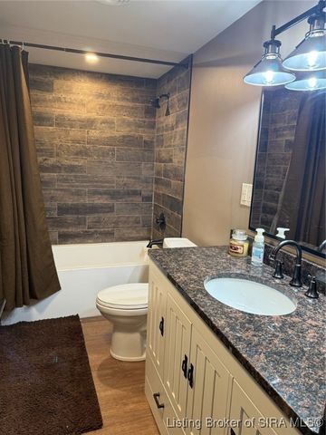 1970 Clifty Drive, Madison, IN 47250