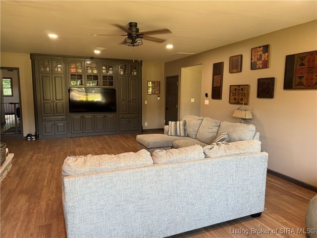 1970 Clifty Drive, Madison, IN 47250