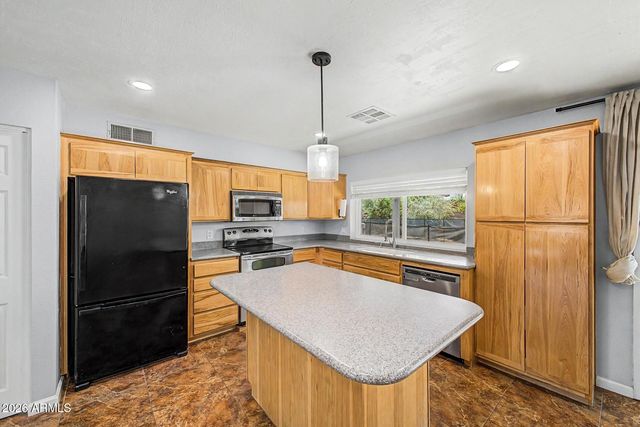 855 W LINDNER Avenue, Mesa, AZ 85210
