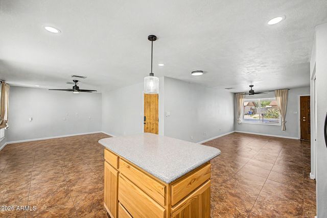 855 W LINDNER Avenue, Mesa, AZ 85210