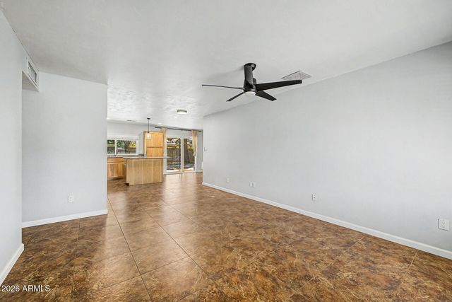 855 W LINDNER Avenue, Mesa, AZ 85210