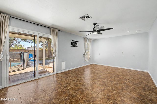 855 W LINDNER Avenue, Mesa, AZ 85210