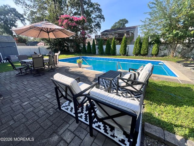 738 Manor Drive, Brick, NJ 08723
