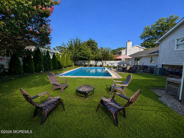 738 Manor Drive, Brick, NJ 08723