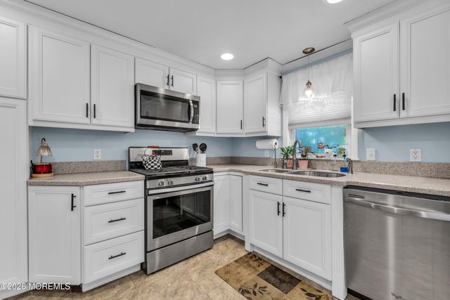 738 Manor Drive, Brick, NJ 08723