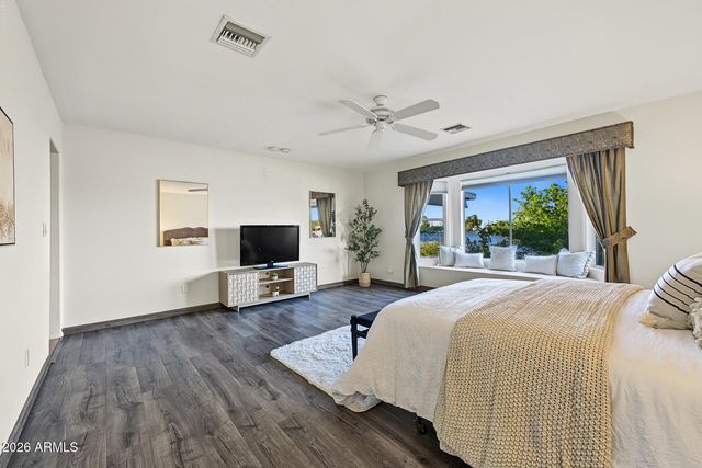 10626 W EMERALD Point, Sun City, AZ 85351