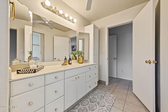 10626 W EMERALD Point, Sun City, AZ 85351