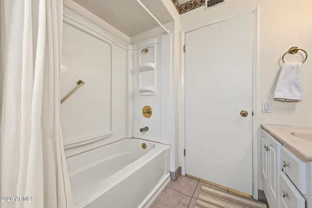 10626 W EMERALD Point, Sun City, AZ 85351