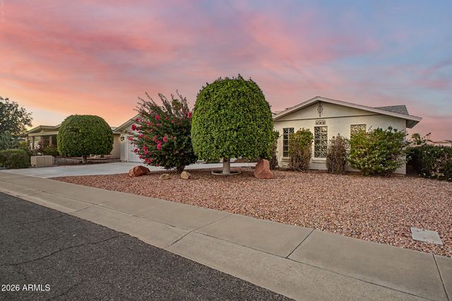 10626 W EMERALD Point, Sun City, AZ 85351