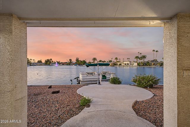 10626 W EMERALD Point, Sun City, AZ 85351