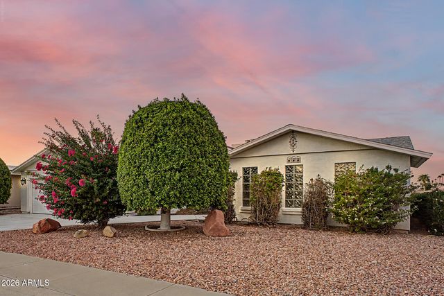 10626 W EMERALD Point, Sun City, AZ 85351