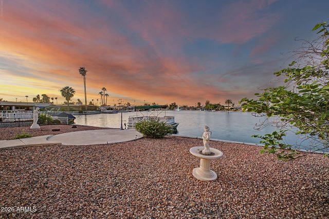 10626 W EMERALD Point, Sun City, AZ 85351