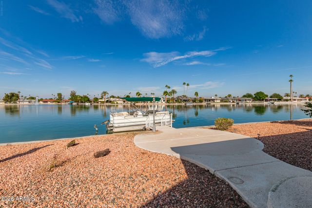 10626 W EMERALD Point, Sun City, AZ 85351
