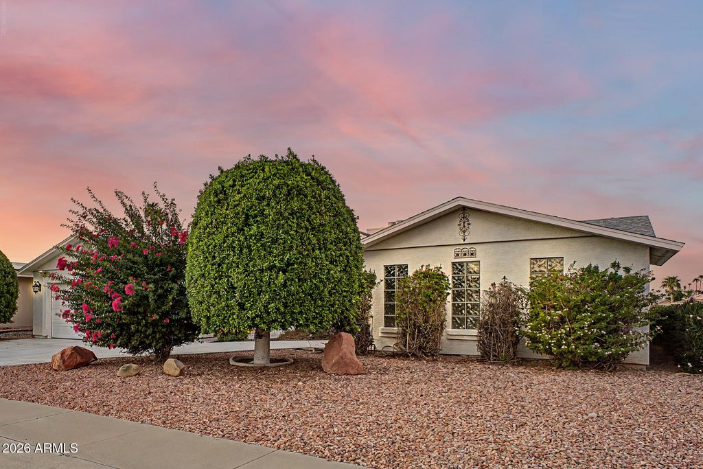 10626 W EMERALD Point, Sun City, AZ 85351 — photo 4