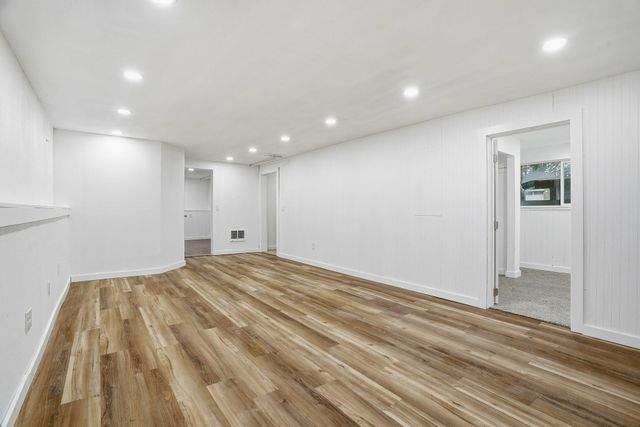 11712 N King Arthur Dr, Spokane, WA 99218