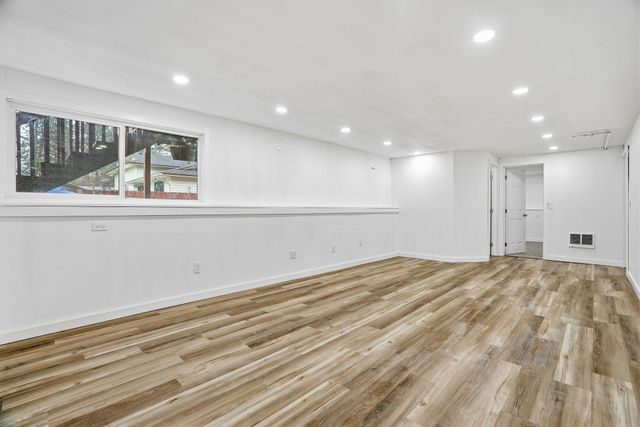 11712 N King Arthur Dr, Spokane, WA 99218