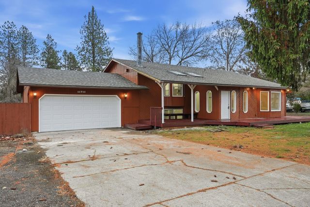 11712 N King Arthur Dr, Spokane, WA 99218