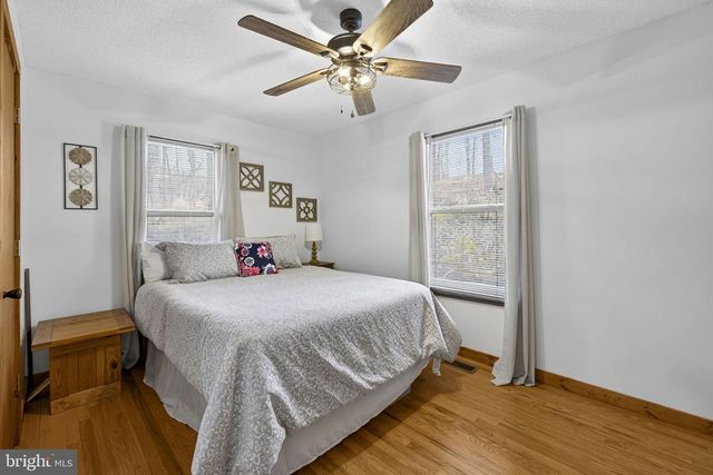 2368 CROSSINGS VIEW RD, Paw Paw, WV 25434