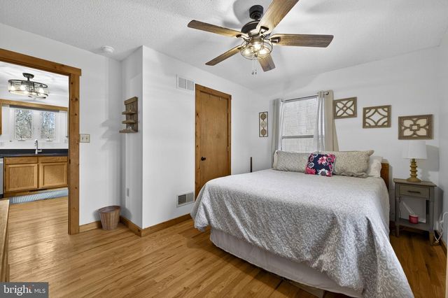 2368 CROSSINGS VIEW RD, Paw Paw, WV 25434