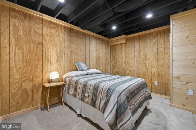 2368 CROSSINGS VIEW RD, Paw Paw, WV 25434