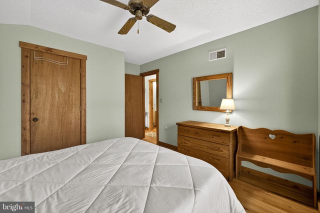 2368 CROSSINGS VIEW RD, Paw Paw, WV 25434