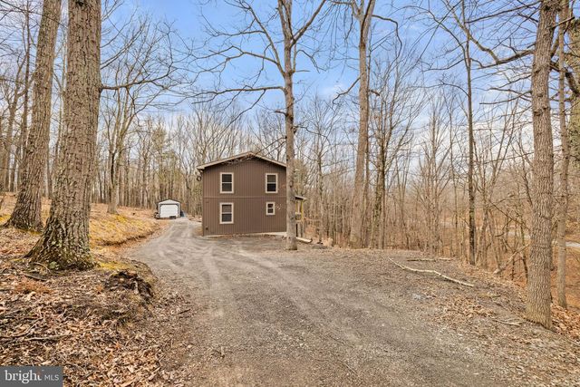 2368 CROSSINGS VIEW RD, Paw Paw, WV 25434